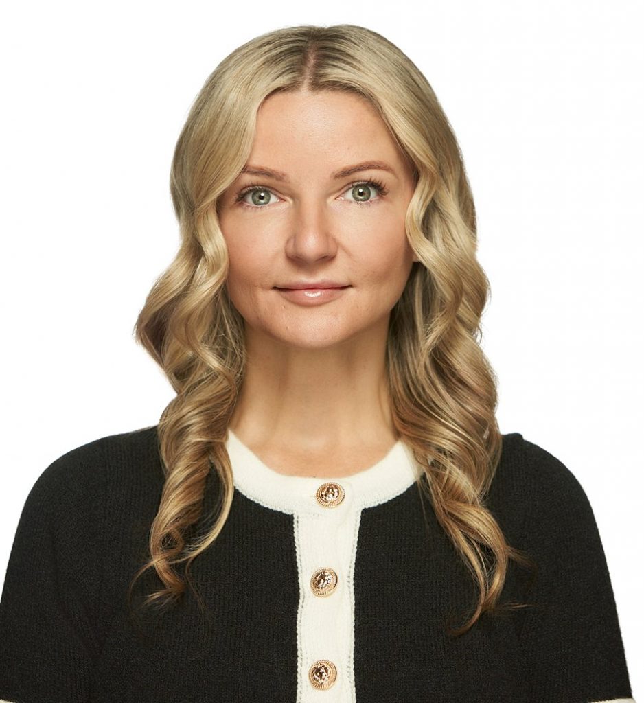 Samantha Babister-bio
